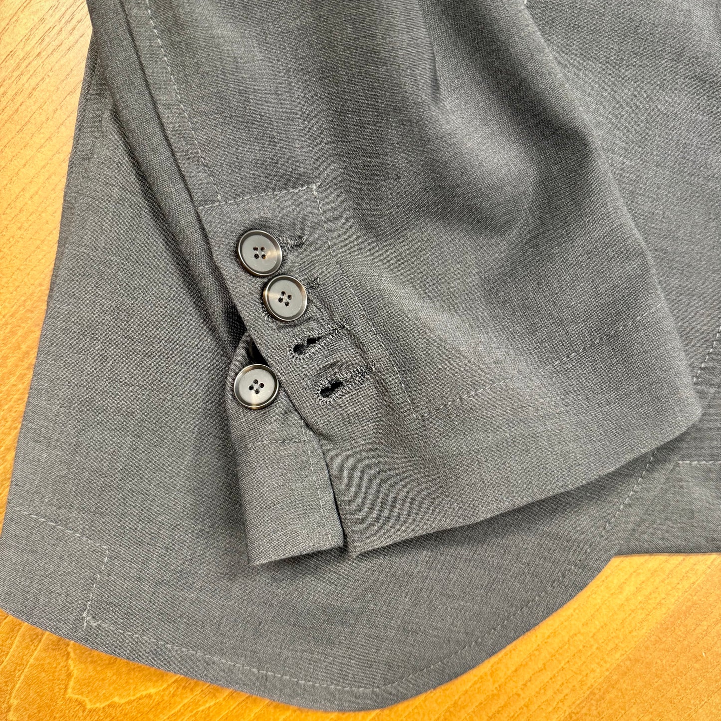 BLAZER DE LANA TÉCNICA GRIS MEDIO