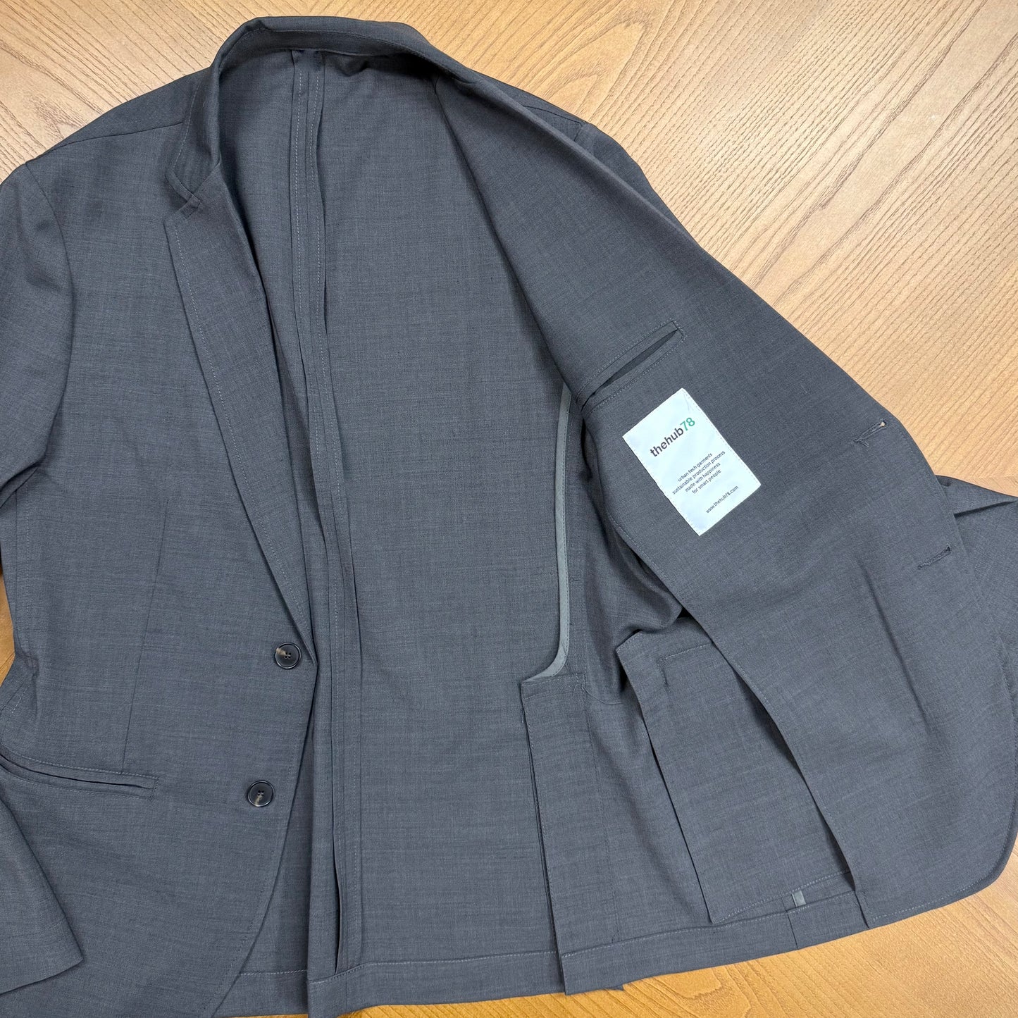 BLAZER DE LANA TÉCNICA GRIS MEDIO