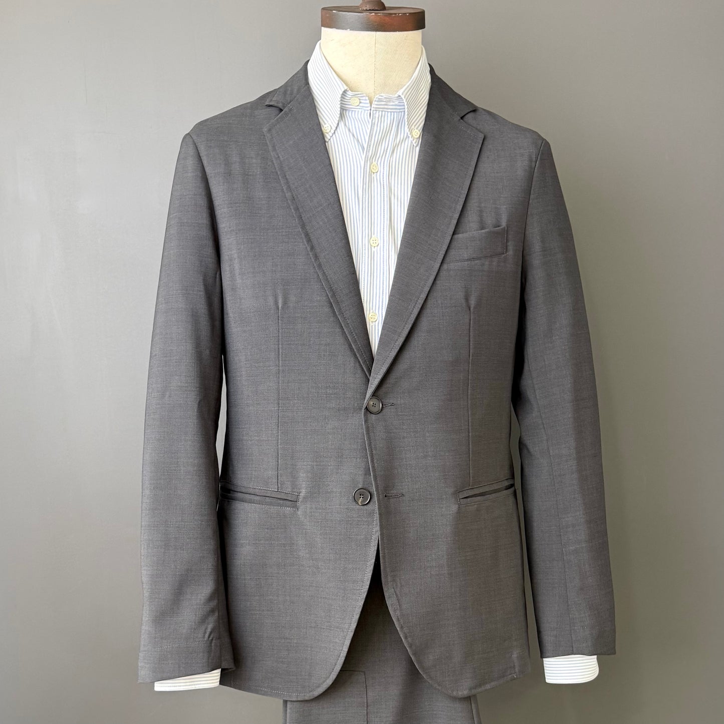 BLAZER DE LANA TÉCNICA GRIS MEDIO
