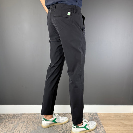 PANTALÓN ELÁSTICO TECH NEGRO