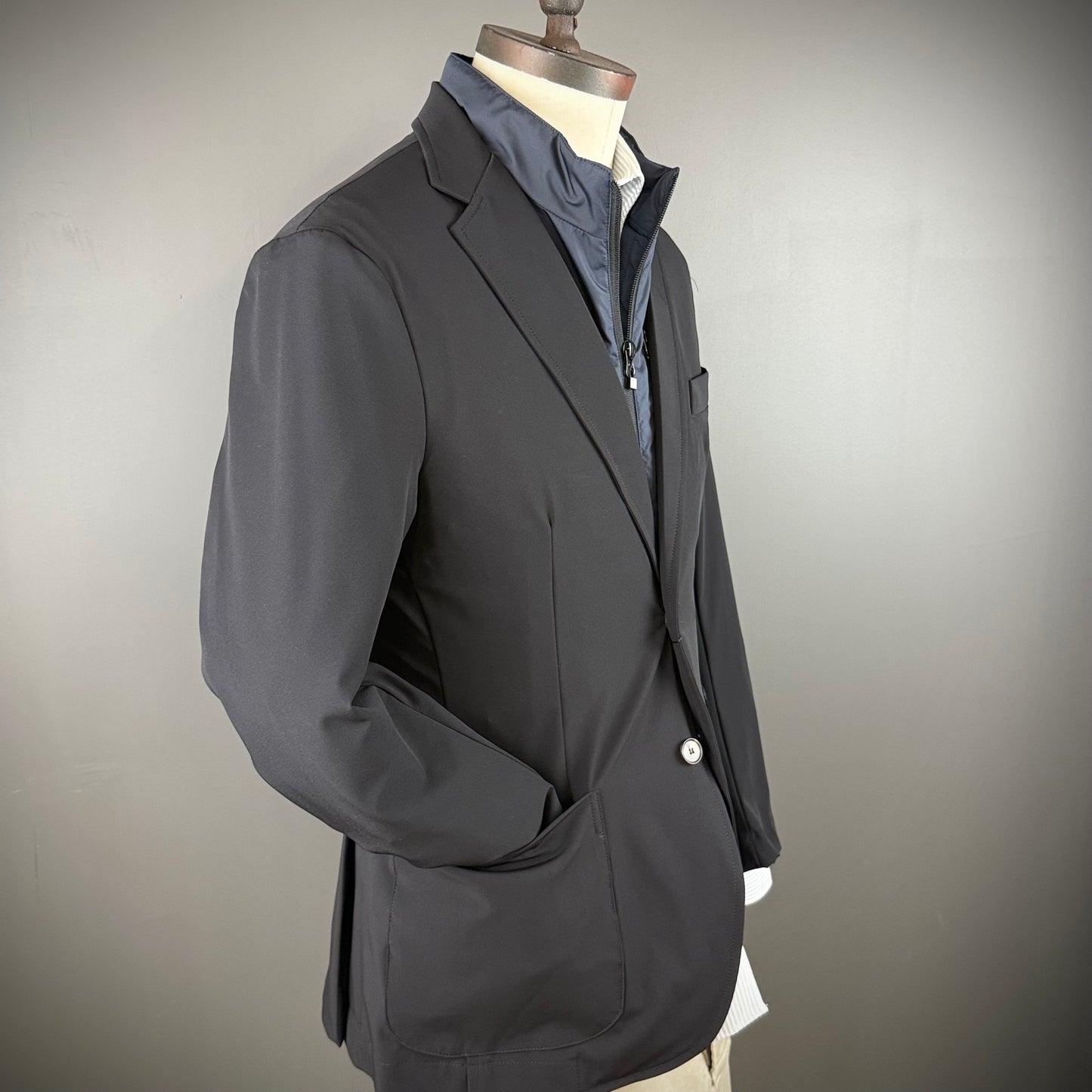 NEW COLOR / BLAZER 2B JOURNEY NEGRO