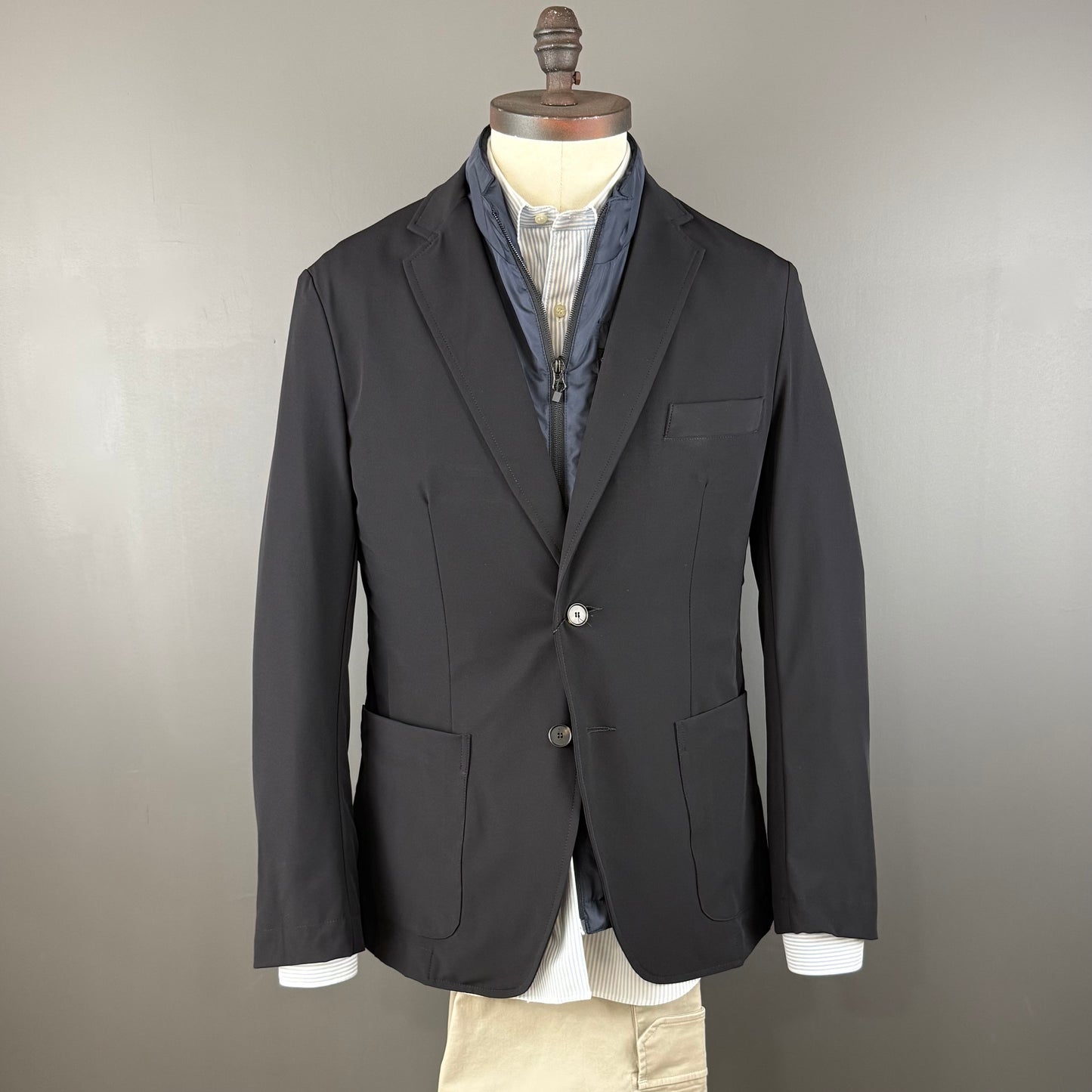 NEW COLOR / BLAZER 2B JOURNEY NEGRO