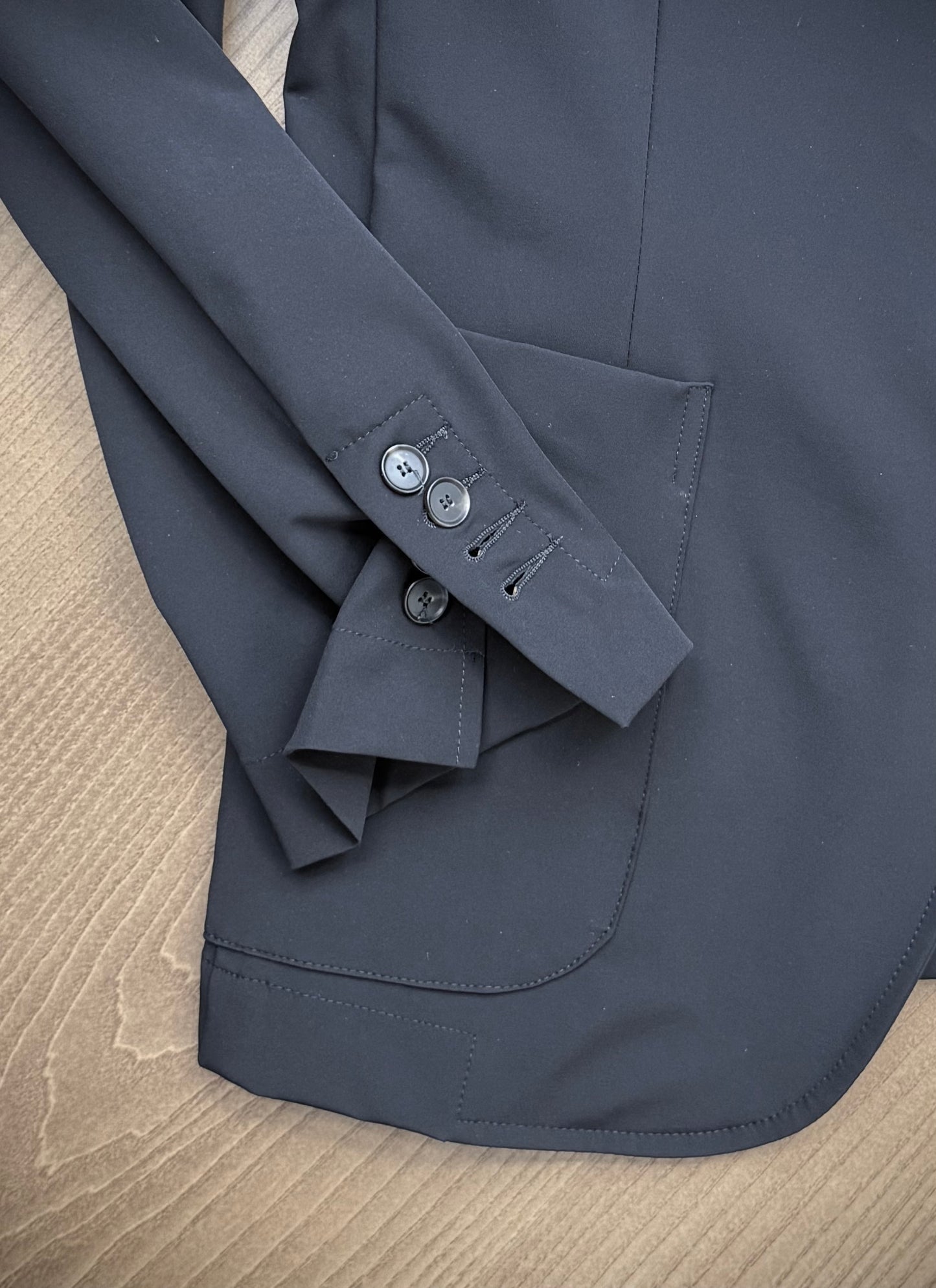 NEW COLOR / BLAZER 2B JOURNEY NEGRO