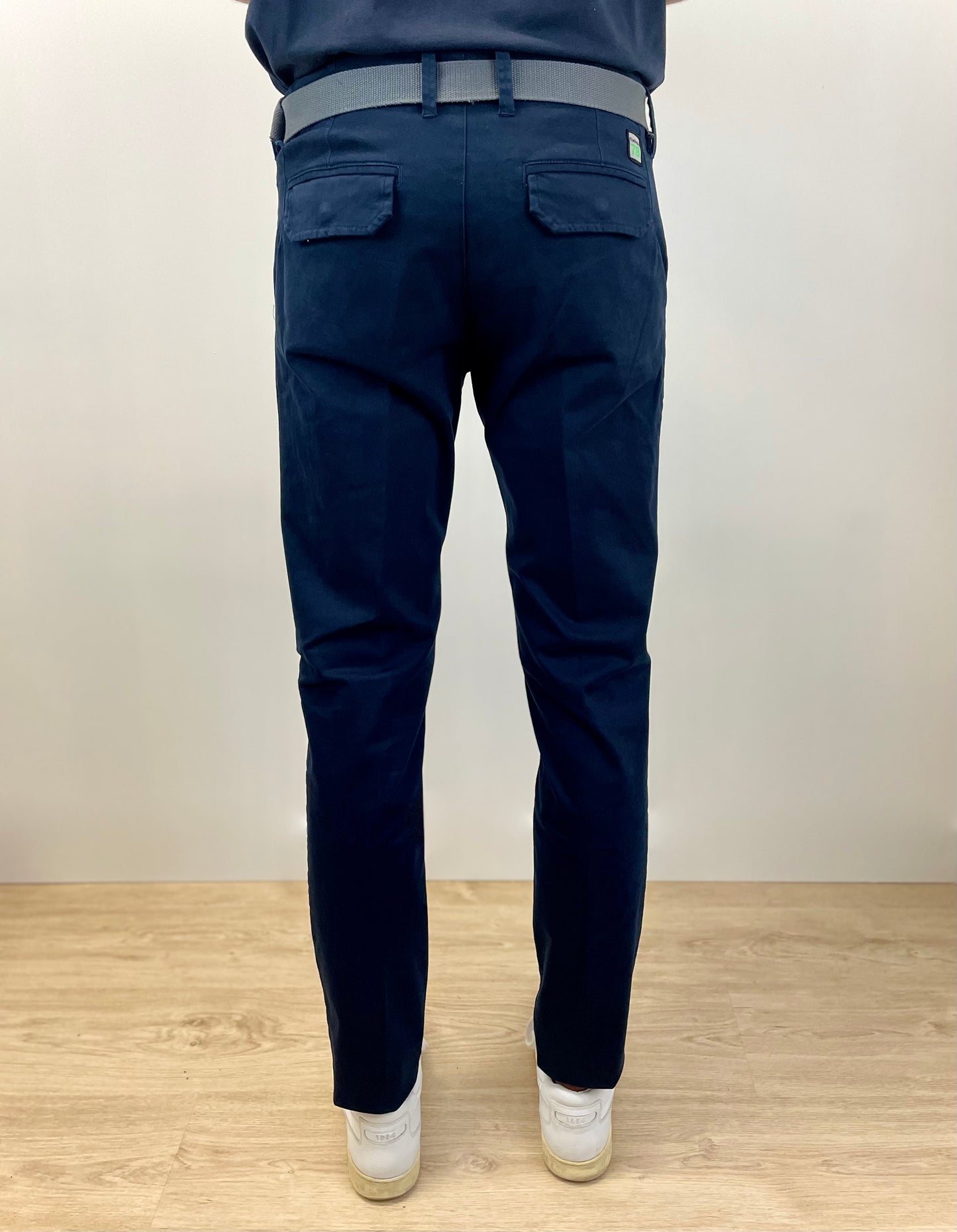 PANTALÓN CHINO TAP NAVY