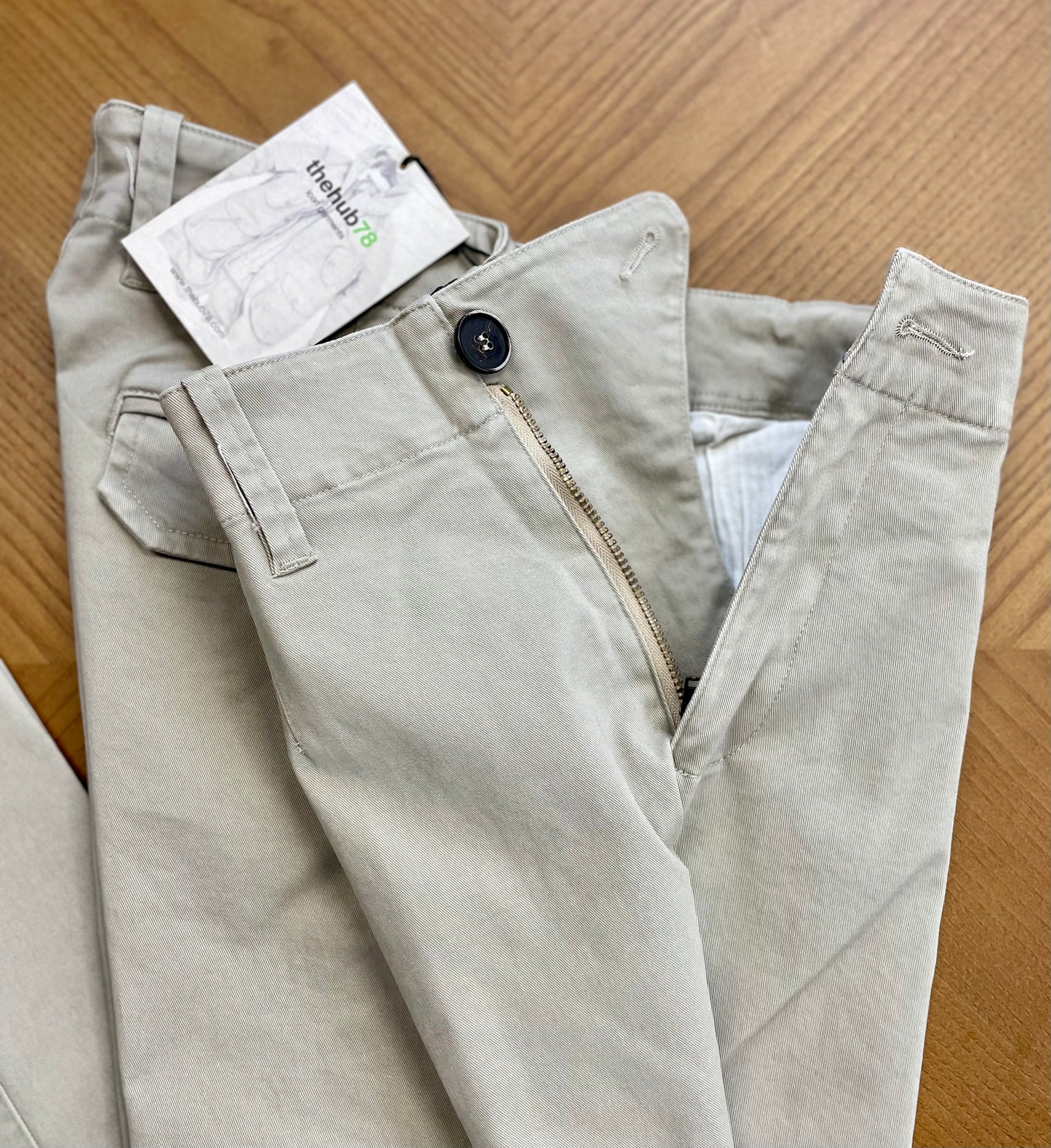 PANTALÓN CHINO TAP STONE