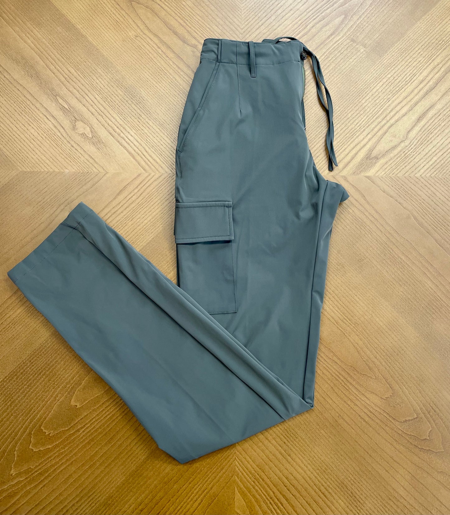 PANTALÓN ELÁSTICO TECH CARGO KAKY