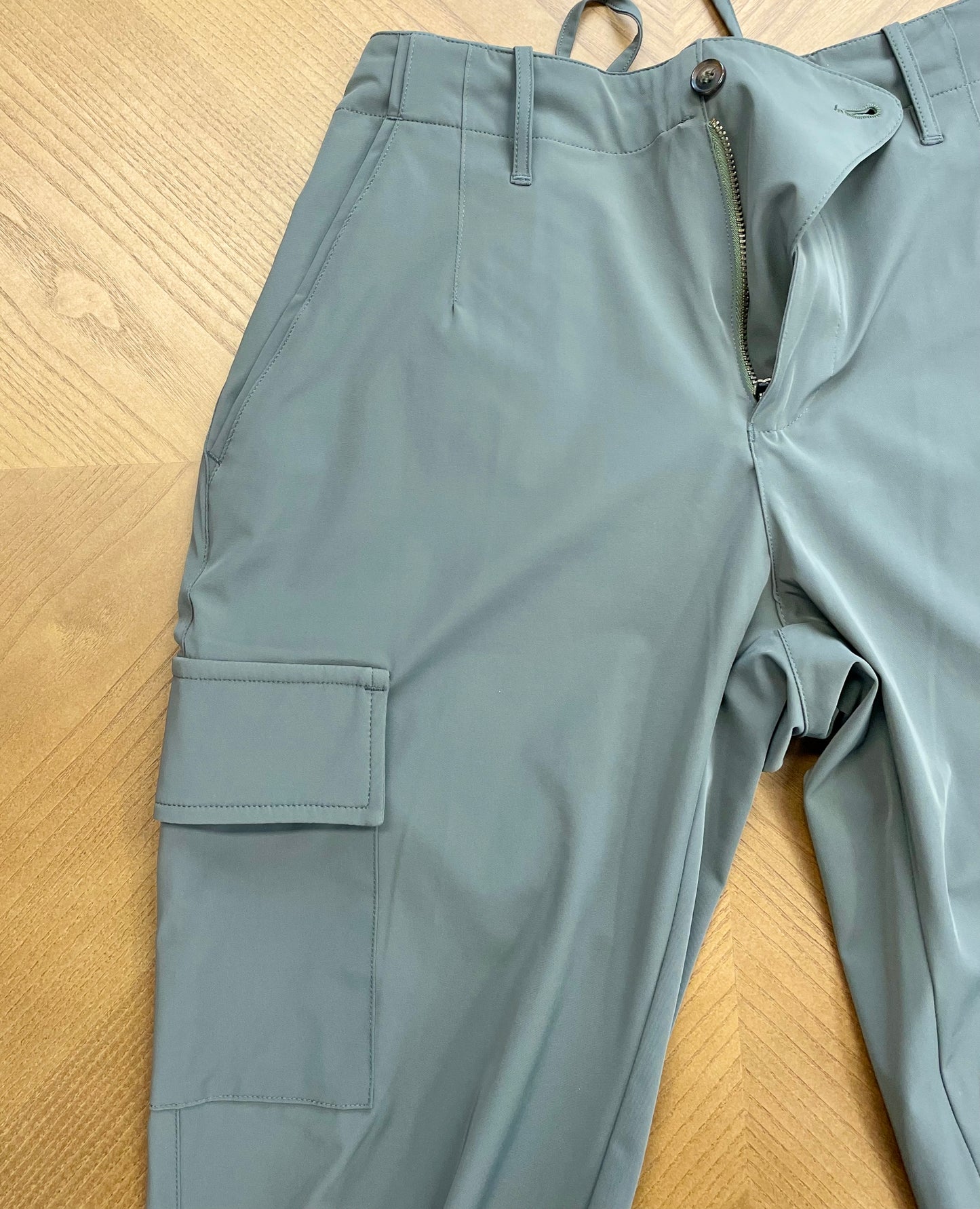 PANTALÓN ELÁSTICO TECH CARGO KAKY