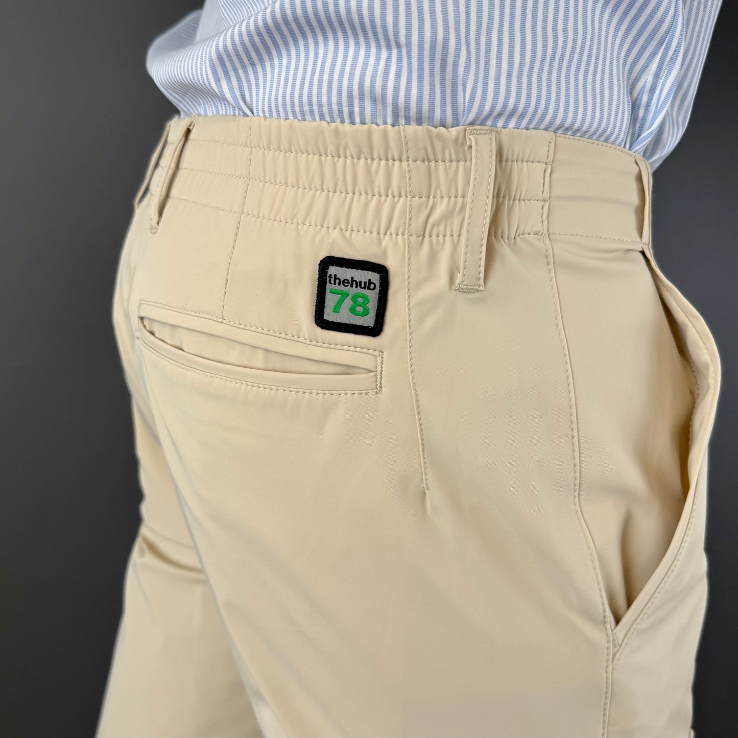 PANTALÓN ELÁSTICO TECH BEIGE
