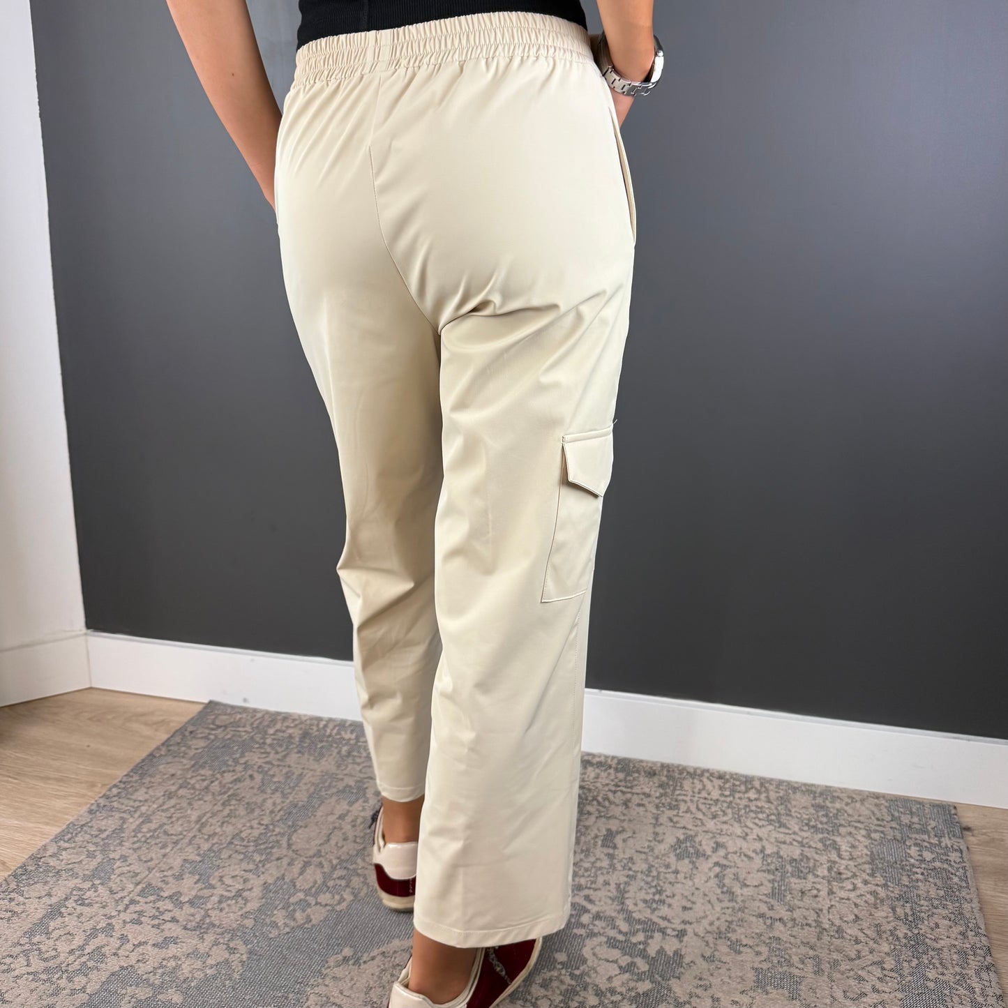 PANTALÓN DE GOMAS SAKAI BEIGE